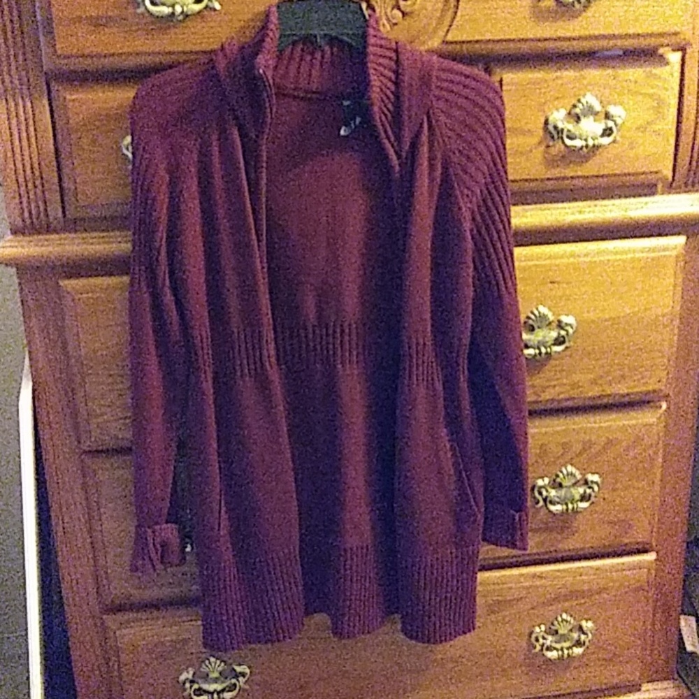 Long Sweater with hood waist fitted